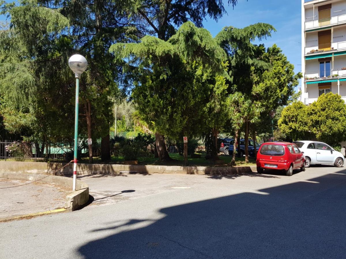 Ferienwohnung Quiete Ad Un Passo Dal Mare Albisola Superiore Exterior foto